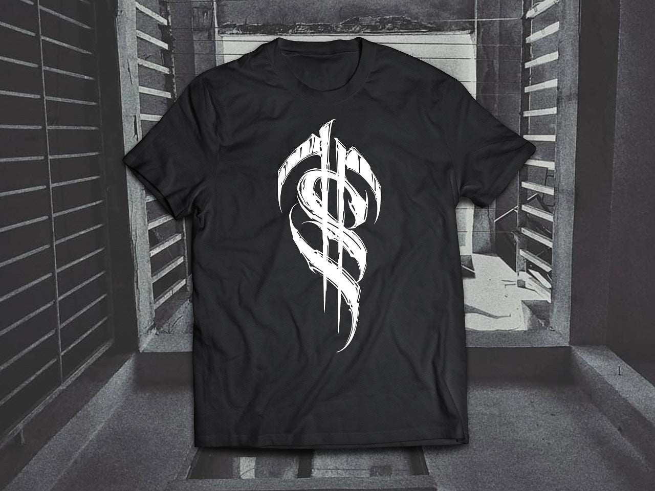 $  T shirt